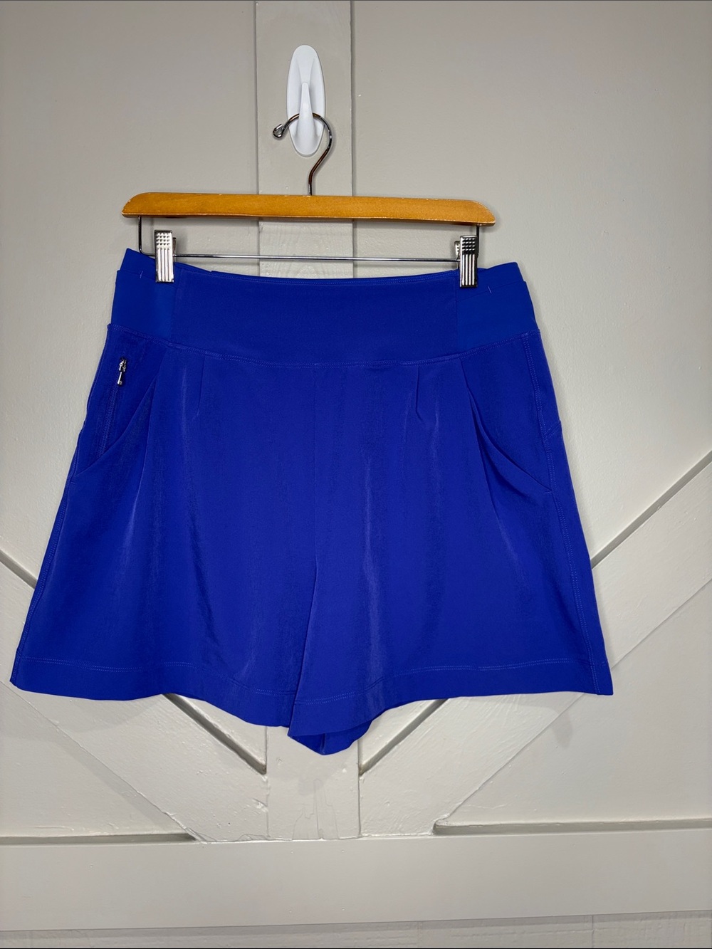 Athleta Lazurite Blue Fairway Golf Shorts SZ 10 High Rise 5" Inseam Gym Workout